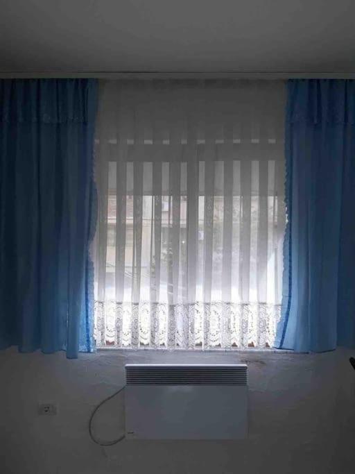 Communist Style Room Shkodër Екстериор снимка