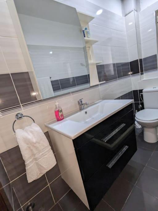 Communist Style Room Shkodër Екстериор снимка